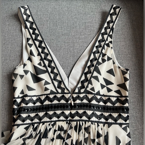 BCBG Black and White Printed Maxi Prom Dress - Picture 3 of 7